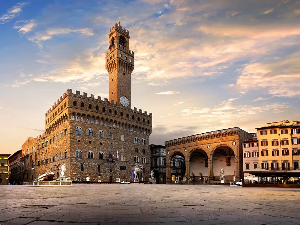 ヴェッキオ宮（フィレンツェ歴史地区 - 世界文化遺産 / イタリア）